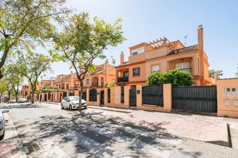 Апартаменты 2 La Casa De Marilo Томарес Экстерьер фото